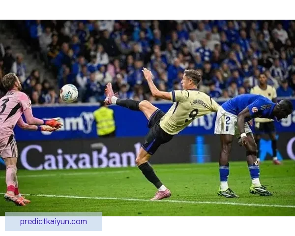 莱万多夫斯基助力巴萨夺得西甲冠军，迎来传奇时刻表现亮眼